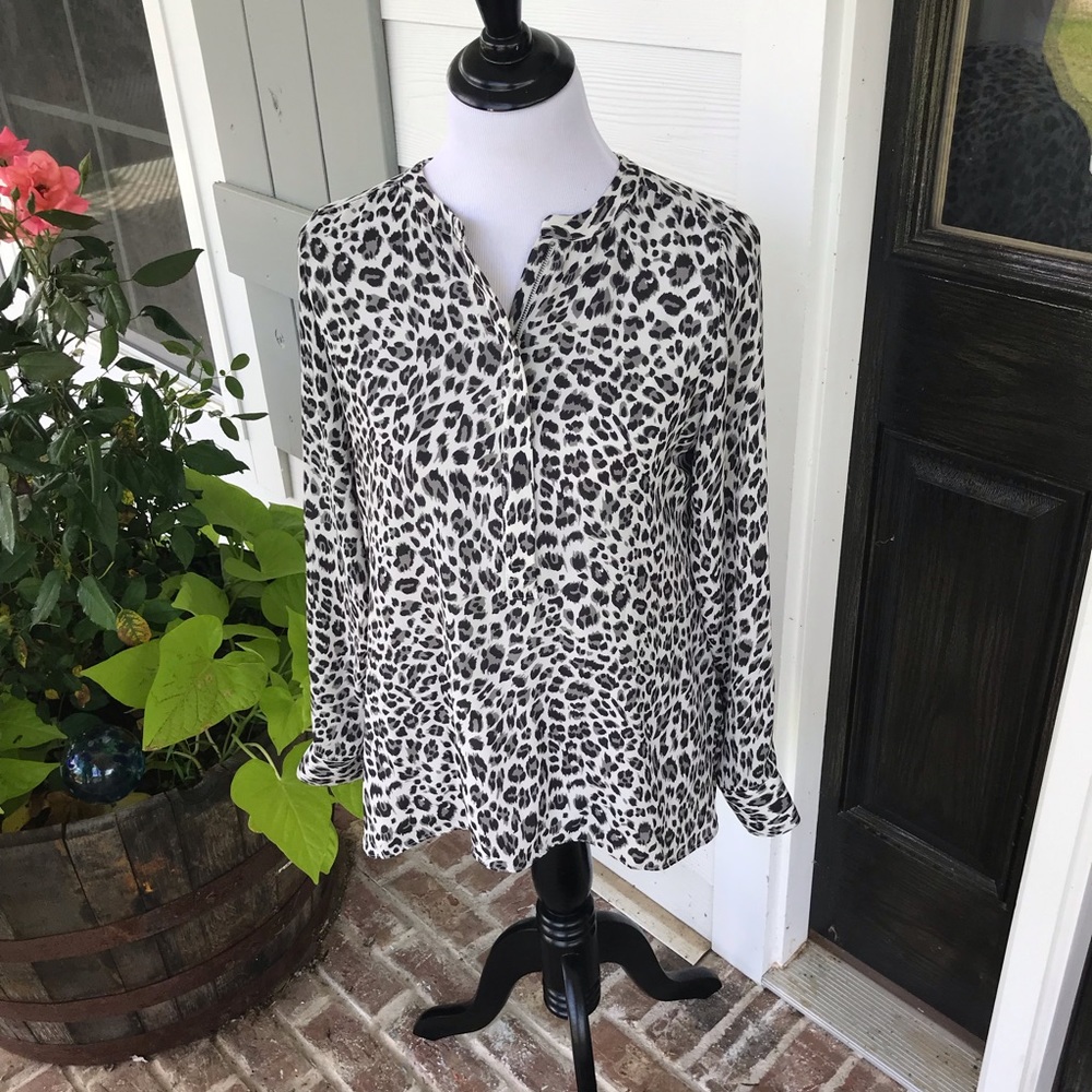 Cheetah print blouse size small APT 9